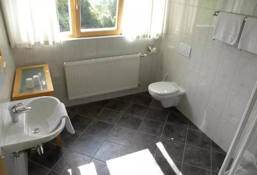 ホテル Ferienhaus Bergland