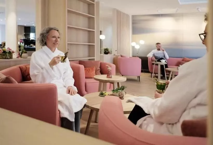 فندق Kurhaus Marienkron