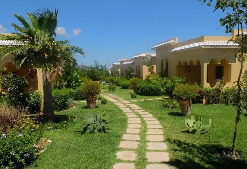 Отель Les Cyprès