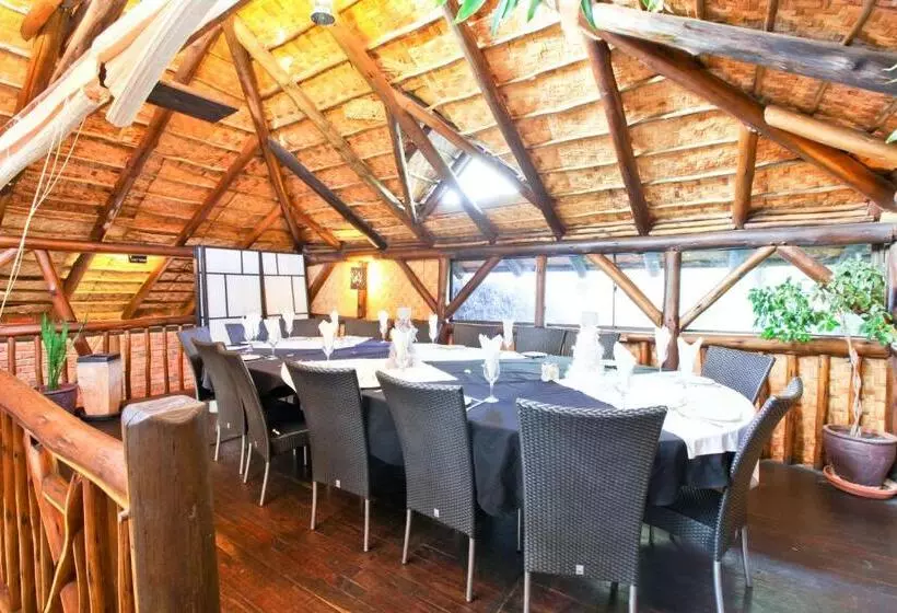 Отель Roof Of Africa