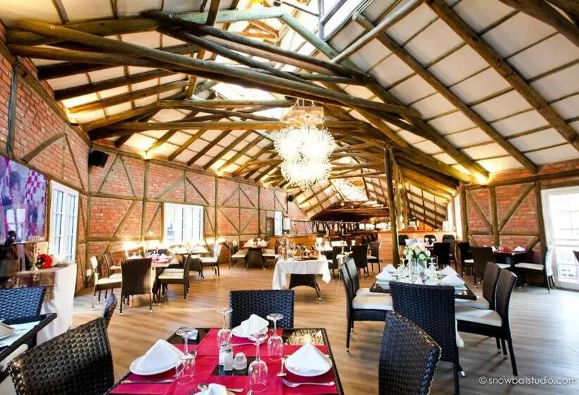 Отель Roof Of Africa