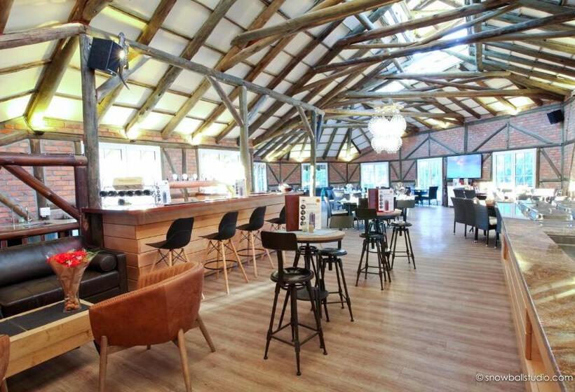 Отель Roof Of Africa