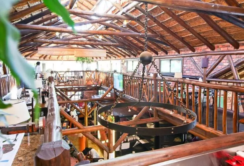 Отель Roof Of Africa