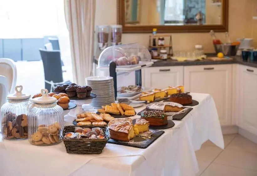 منتجع Borgo Dei Poeti Romantik Wellness & Spa