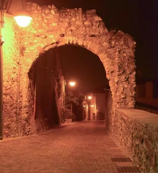 منتجع Borgo Dei Poeti Romantik Wellness & Spa