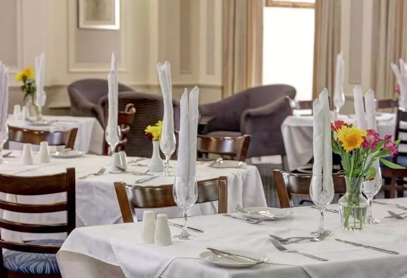 Hotelli The Sandpiper ; Sure  Collection By Best Western