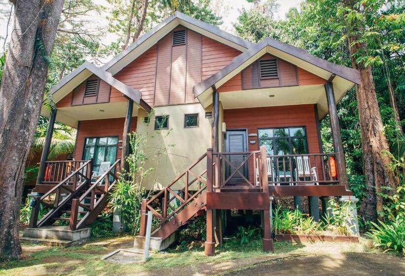 Tunamaya Beach & Spa Resort Tioman Island