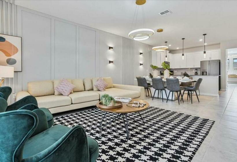 3 Bedrooms  3 Bathrooms Champions Gate 1143 Cd