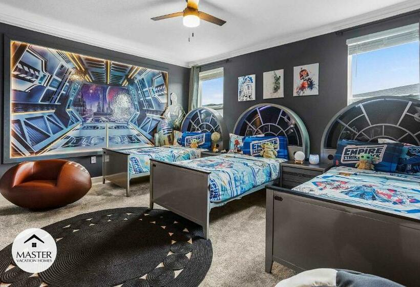 6 Bedrooms  5 Bathrooms  Storey Lake 4286 Pd