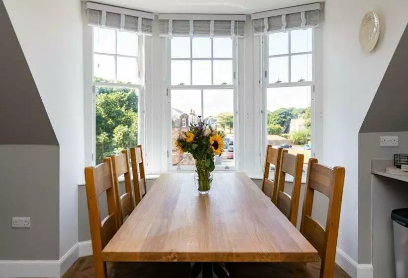 Caddyshacks Gullane, 4 Bedroom, 4 Bath, Golf, Beach