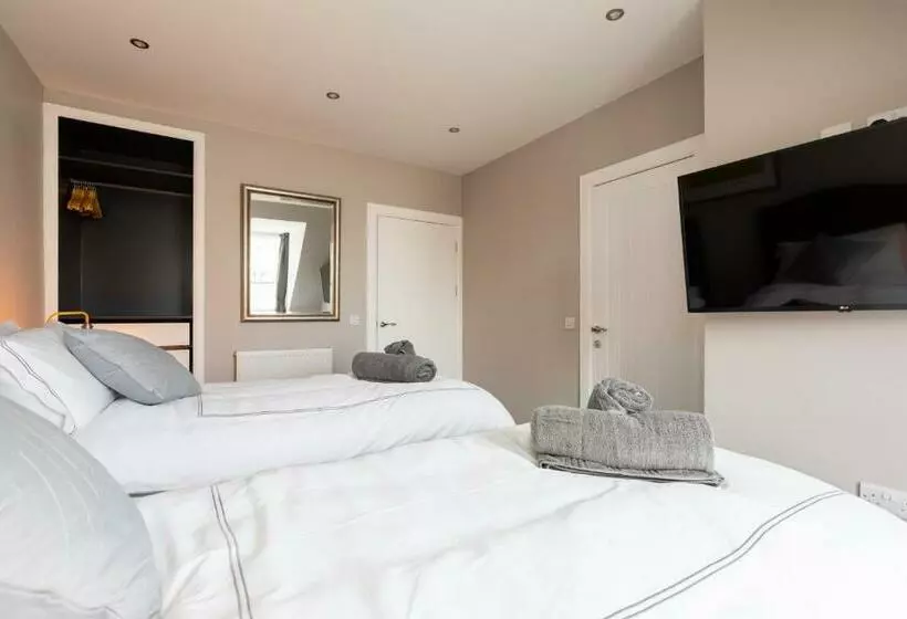 Caddyshacks Gullane, 4 Bedroom, 4 Bath, Golf, Beach
