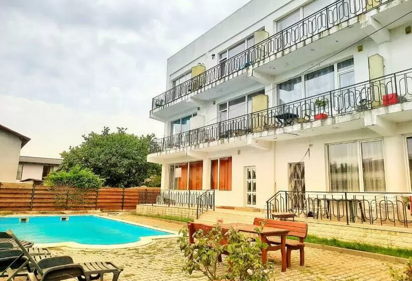 Cozy Summer Residence   Sun Studio