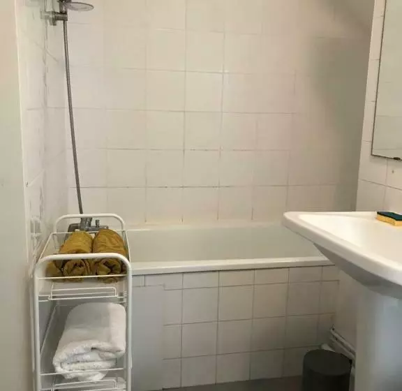 Studio De 30 M2 Dans Le Triangle D Or De Bordeaux