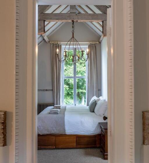 Boddington Mill, Enchanting 3 Bdr Retreat By Oriri