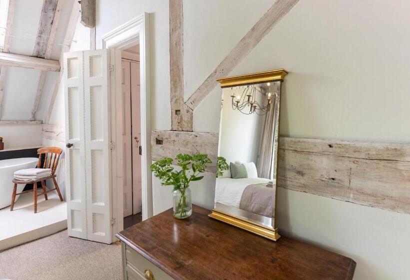 Boddington Mill, Enchanting 3 Bdr Retreat By Oriri