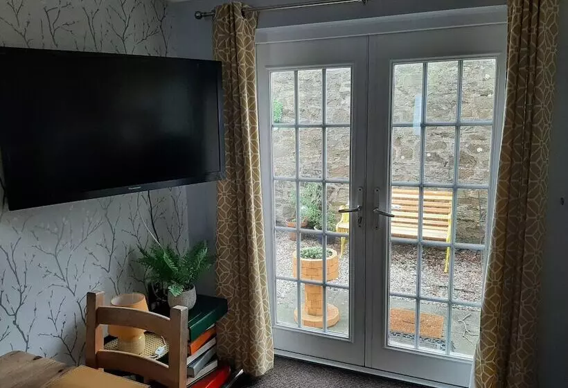Stunning 1 Bed Apartment In Bodmin Cornwall