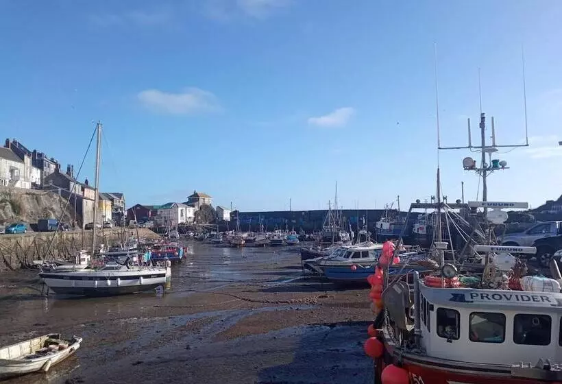 Stunning 1 Bed Apartment In Bodmin Cornwall