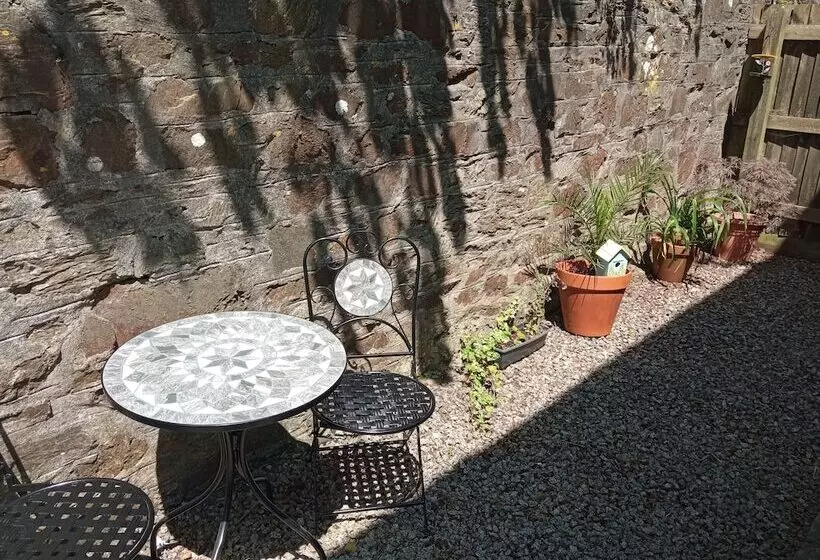 Stunning 1 Bed Apartment In Bodmin Cornwall