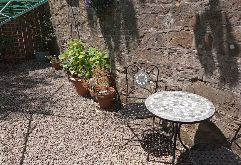 Stunning 1 Bed Apartment In Bodmin Cornwall