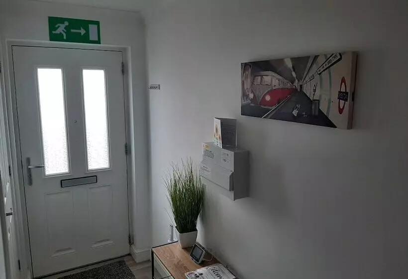 Stunning 1 Bed Apartment In Bodmin Cornwall