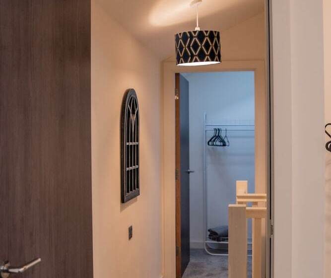 Bv Conditioning House Royal Comfy Suite Bradford