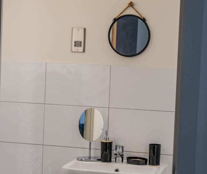 Bv Conditioning House Royal Comfy Suite Bradford