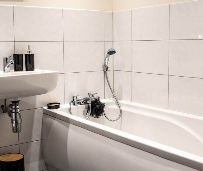 Bv Conditioning House Royal Comfy Suite Bradford