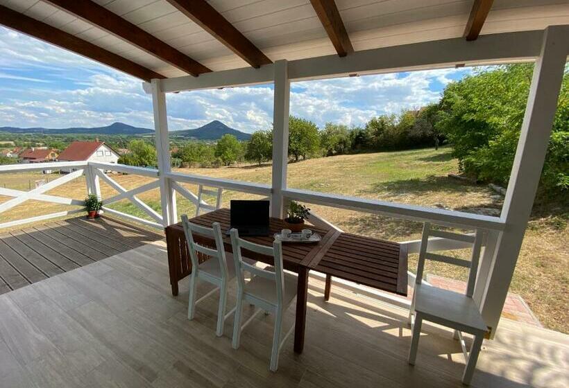 Dandelion Zsálya Vendégház