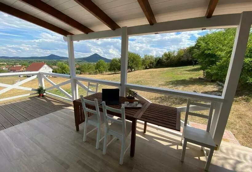 Dandelion Zsálya Vendégház