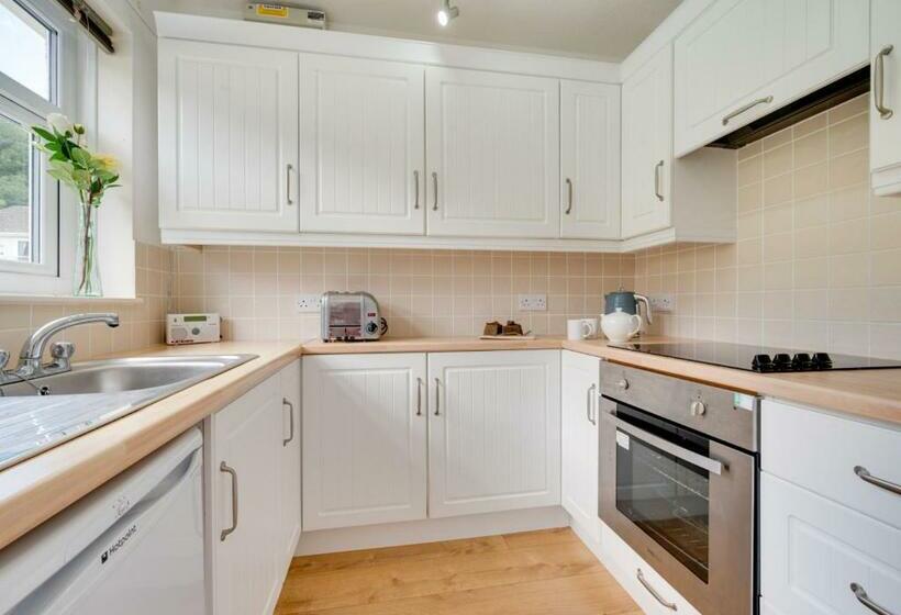 Bayview Bungalow 365