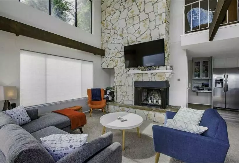 Classic Canal House