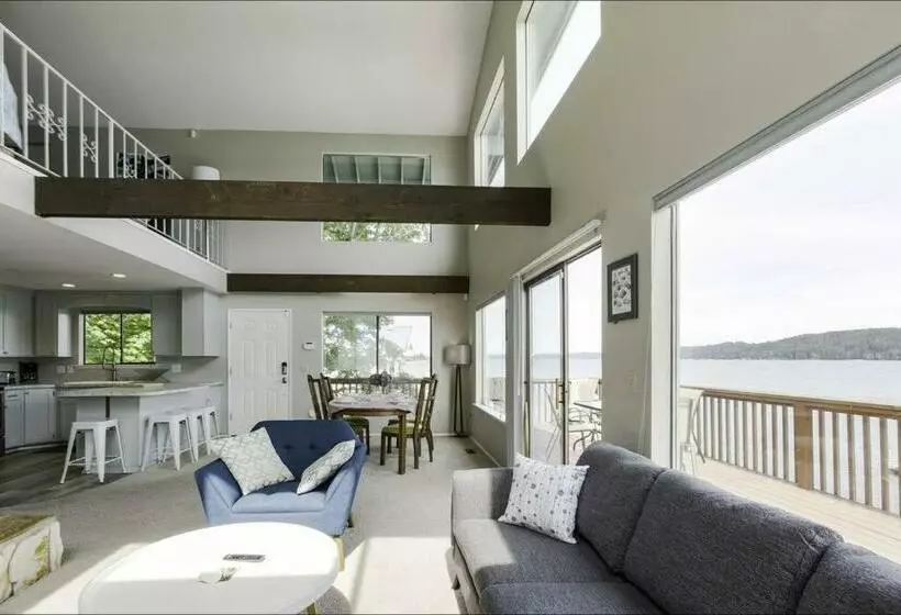 Classic Canal House