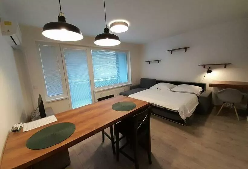 Entrez Radnica 2