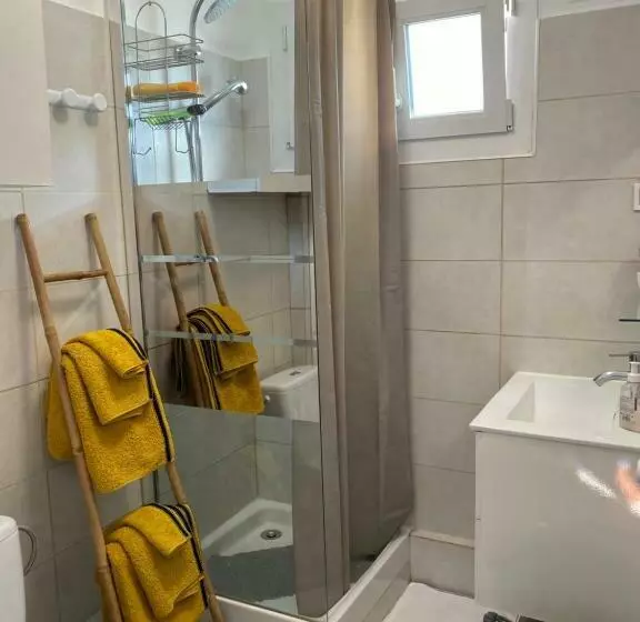 Nid Douillet Sur La Côte D Azur