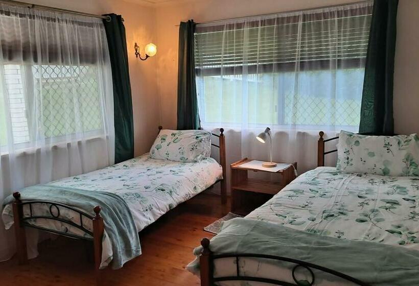 Entire 3 Bdrm Cottage Just Off Gallery Walk Mt Tambo