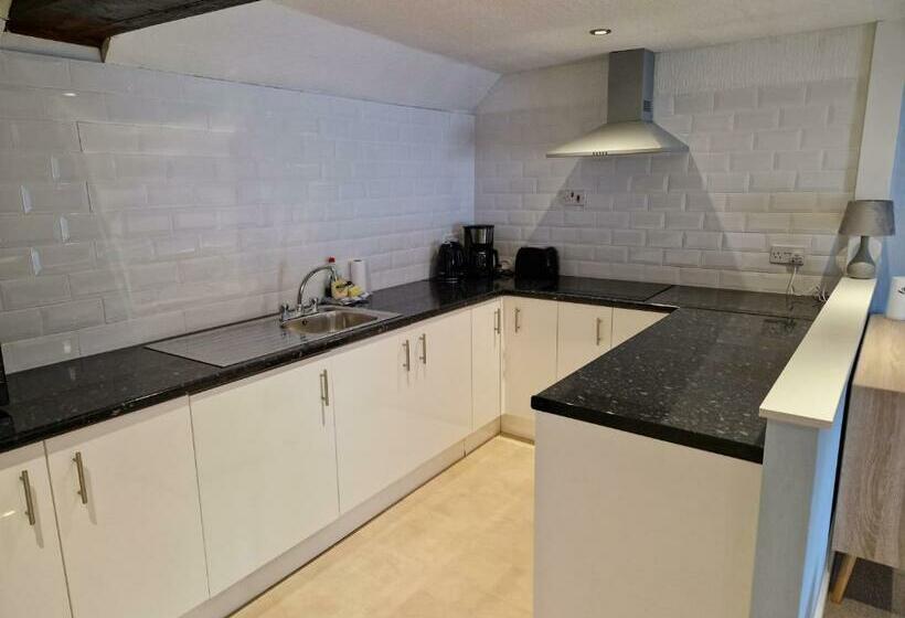 Gorgeous 1 Bed Apartment In Wetwang