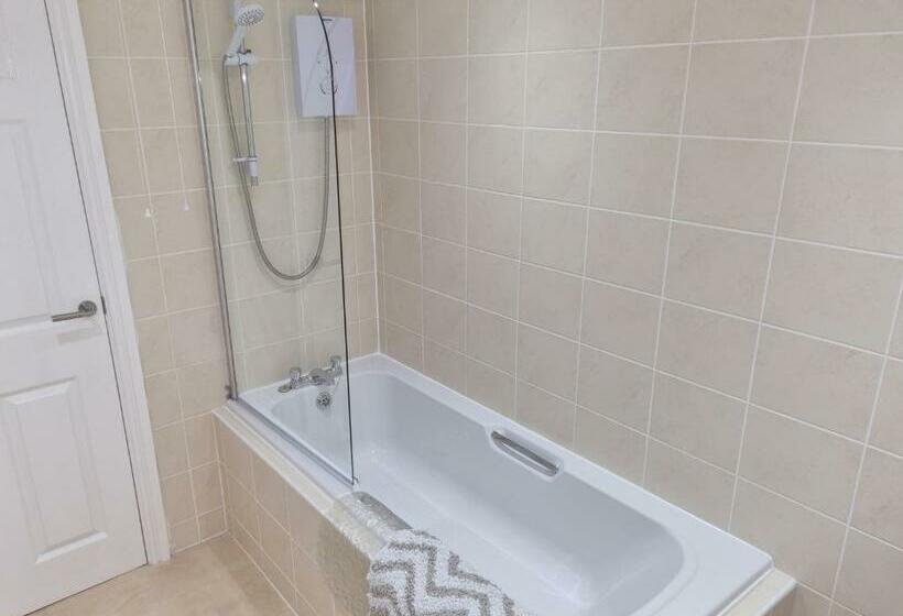 Gorgeous 1 Bed Apartment In Wetwang