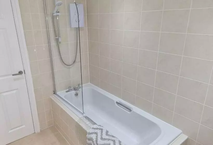 Gorgeous 1 Bed Apartment In Wetwang