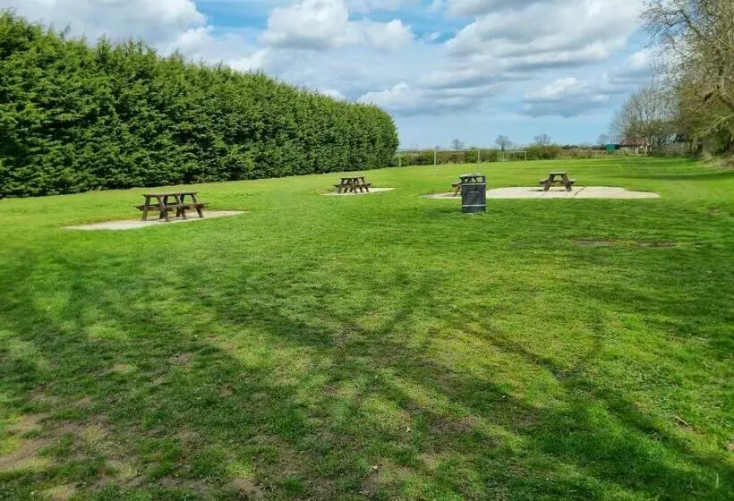 Gorgeous 1 Bed Apartment In Wetwang