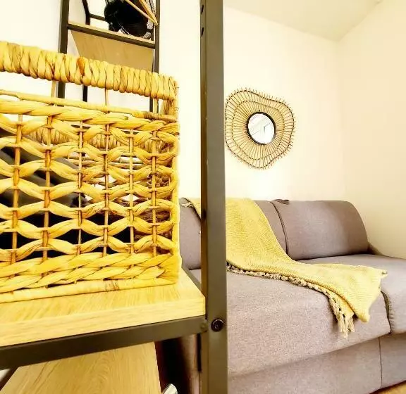 Studio Jeannette Avec Balcon Et Juste à 130 Metres Plage ! Plein Centre ! Wifi   Draps Serviettes In