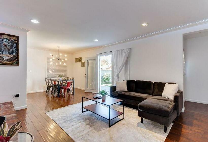 Valley Modern Glam Charmer