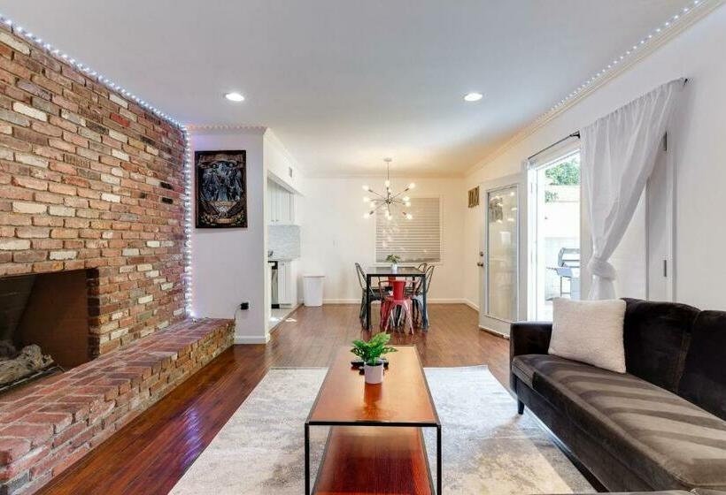 Valley Modern Glam Charmer