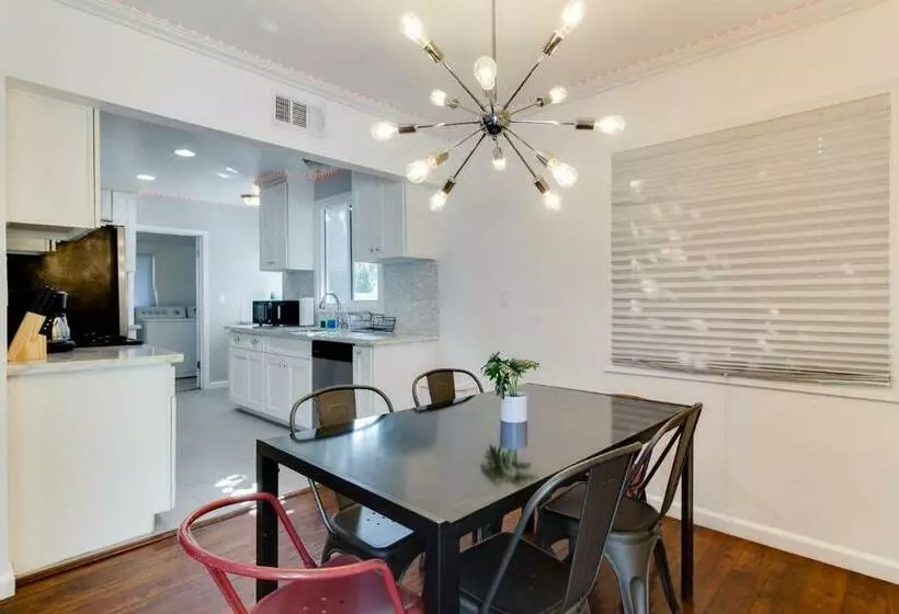 Valley Modern Glam Charmer