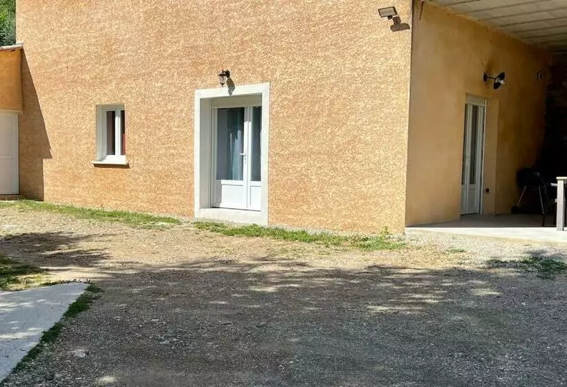 Charmant Logement Avec Piscine