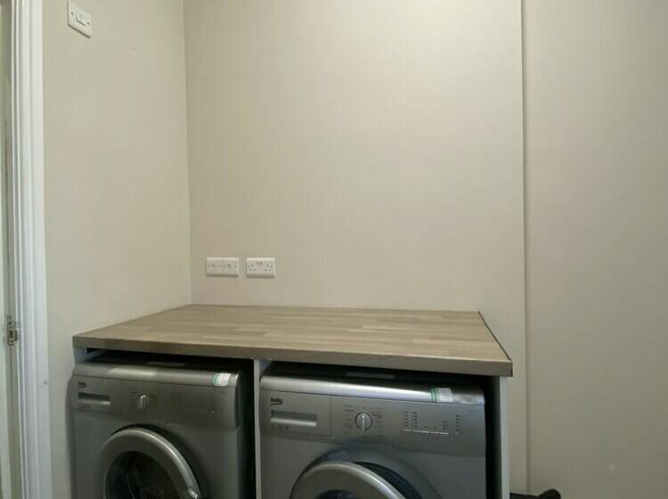 Extra Large Six Bed Six Bath Townhouse