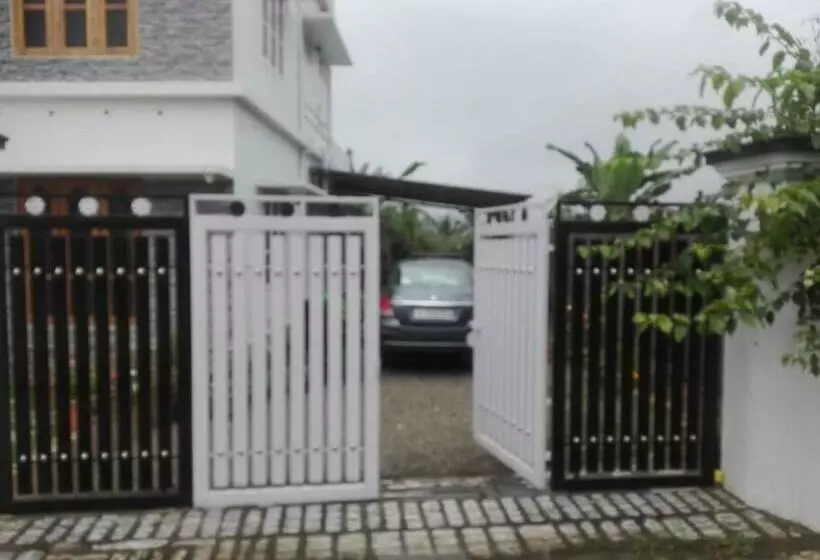Gangothri Homestay