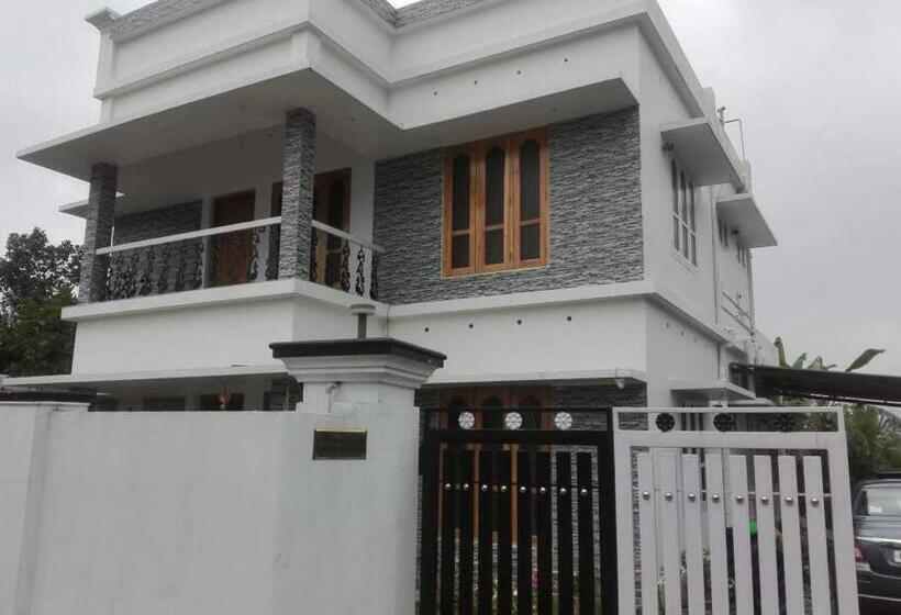 Gangothri Homestay
