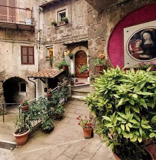 Giglio Vallerano. Alloggio Turistico