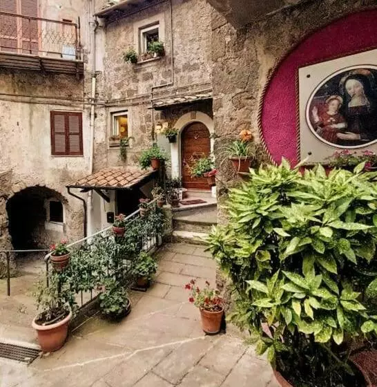 Giglio Vallerano. Alloggio Turistico