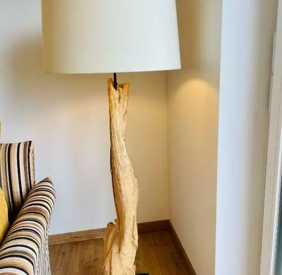 Moderne Ferienwohnung Am Rothsee